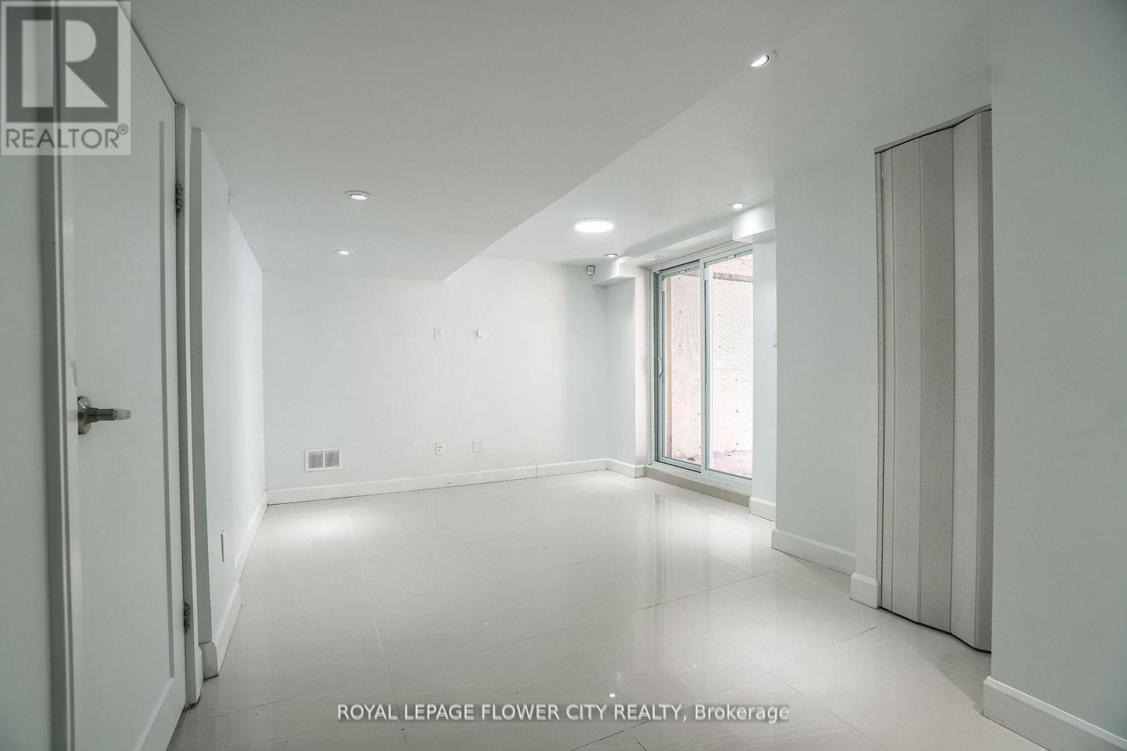 Basement - 12 Gondola Crescent, Brampton, Ontario  L6S 1W6 - Photo 8 - W13775742