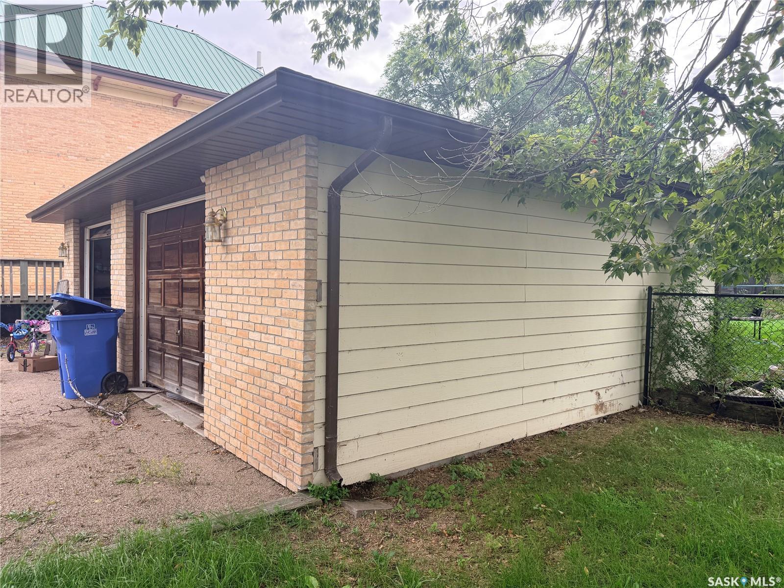 114 Second Street S, Carnduff, Saskatchewan  S0C 0S0 - Photo 6 - SK048309