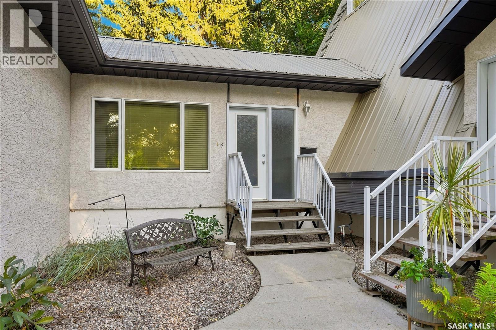4 2855 Lacon Street, Regina, Saskatchewan  S4N 2A9 - Photo 2 - SK048180
