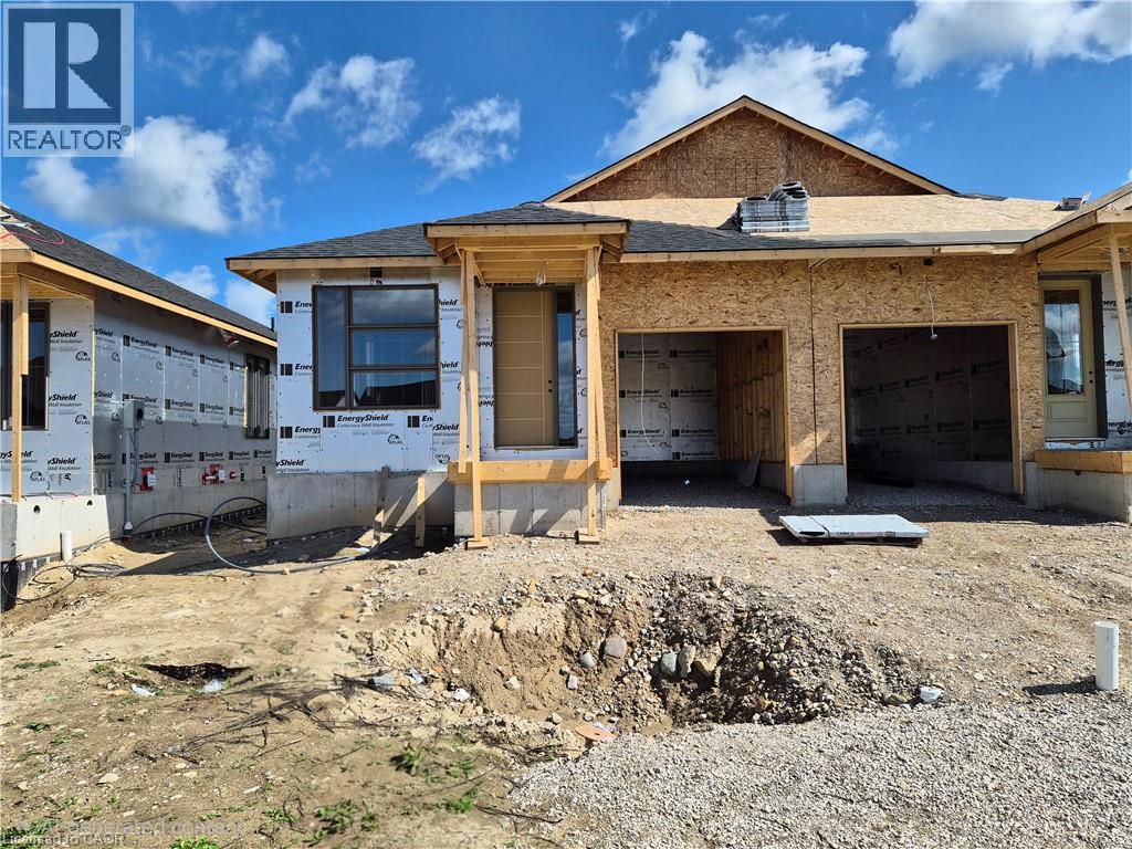 112 Thackeray Way, Harriston, Ontario  N0G 1Z0 - Photo 2 - 40844032