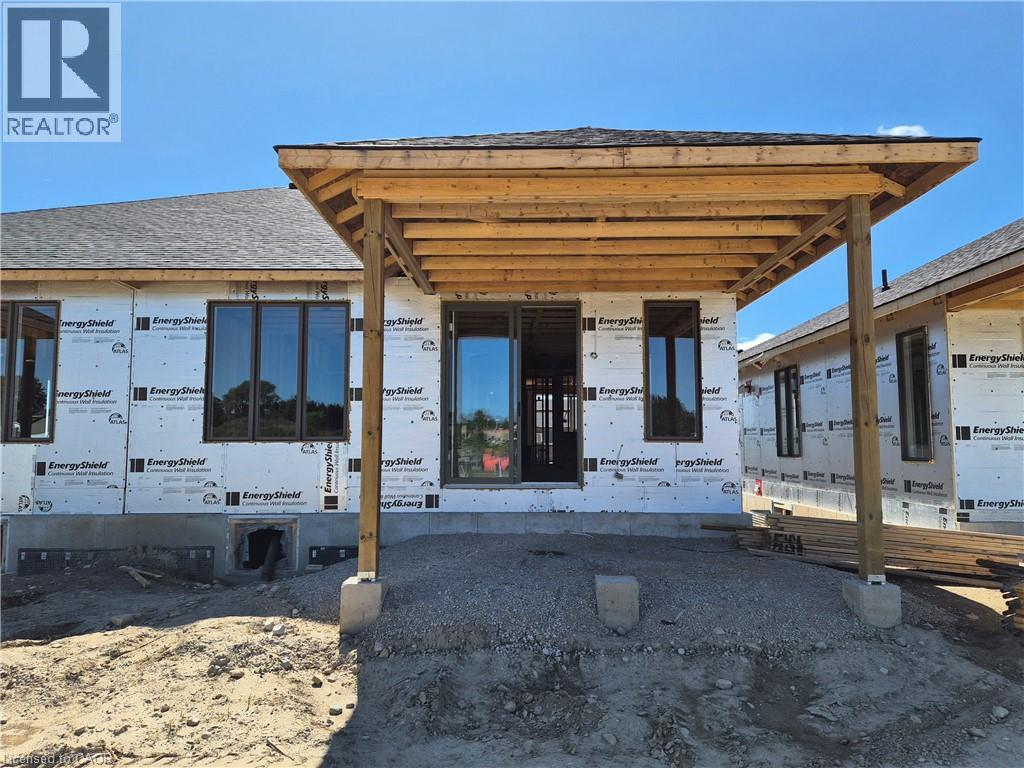 112 Thackeray Way, Harriston, Ontario  N0G 1Z0 - Photo 4 - 40844032