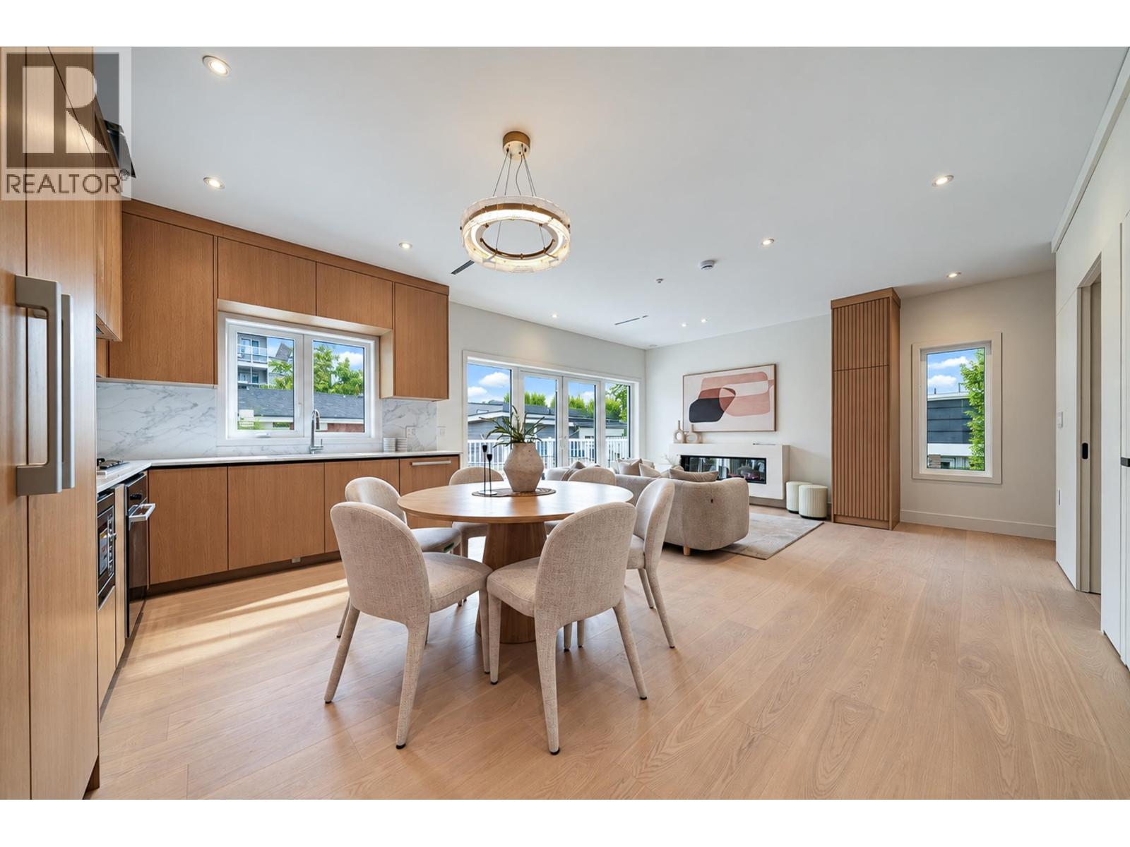 2 3638 W 3rd Avenue, Vancouver, British Columbia V6R 1L9 - Photo 3 - R3141493