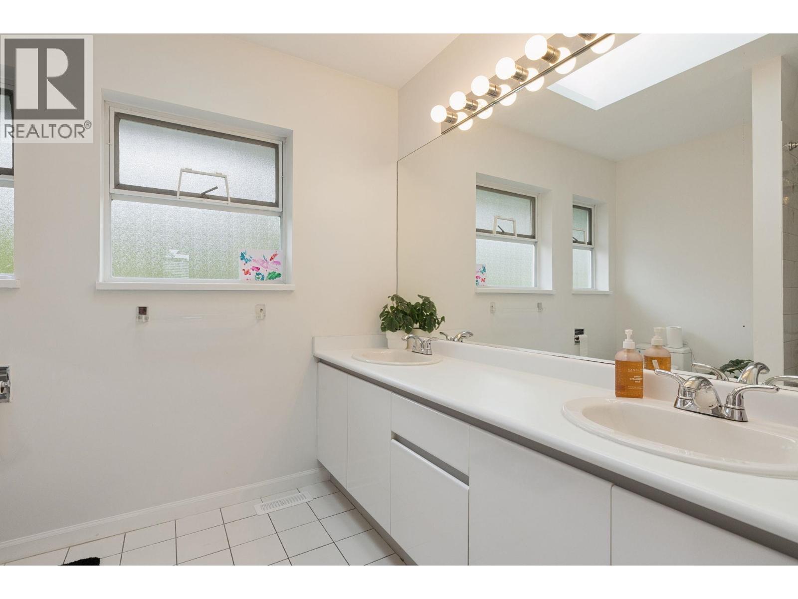 456 Montroyal Boulevard, North Vancouver, British Columbia  V7N 3E1 - Photo 27 - R3164078