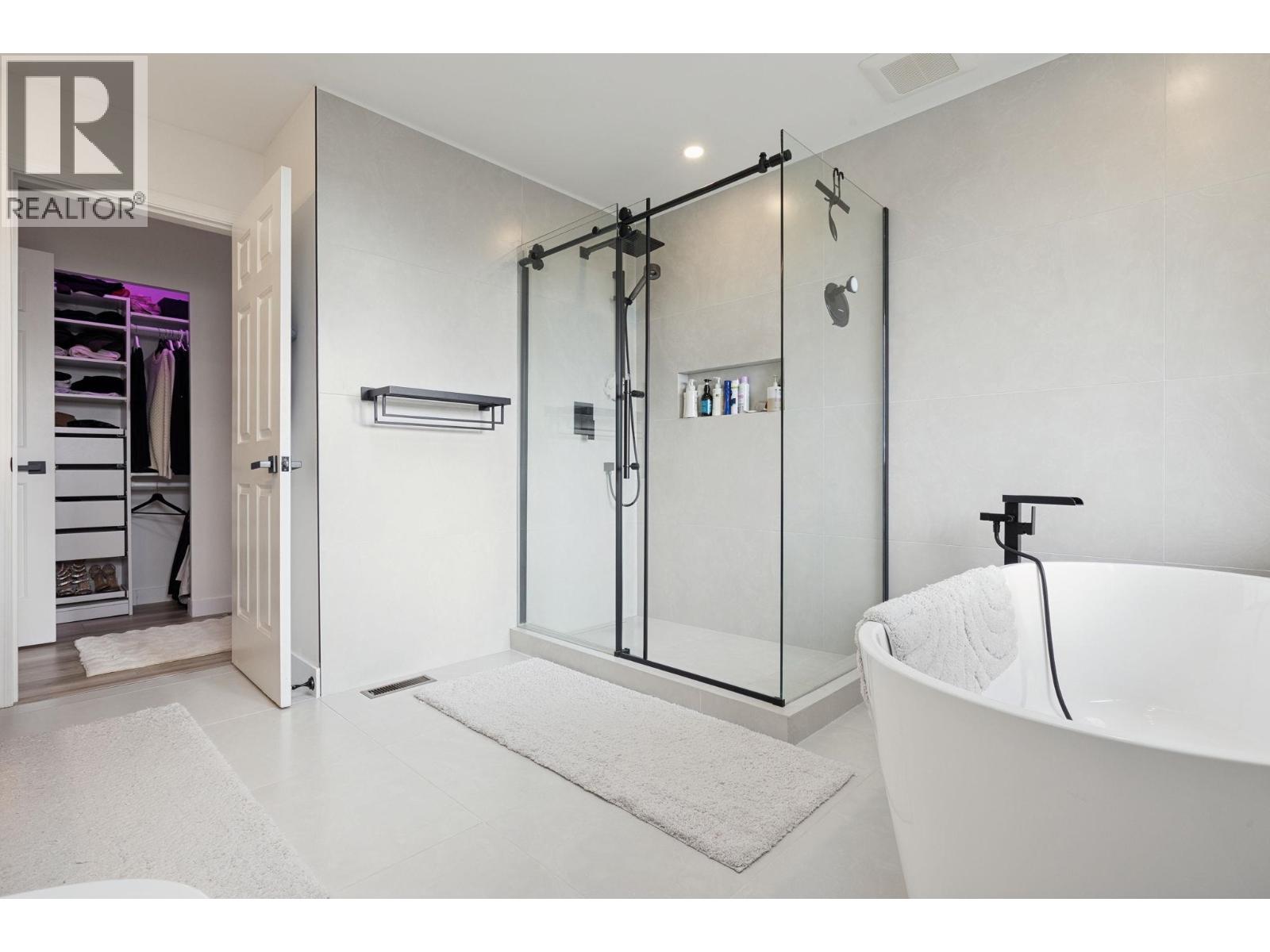 456 Montroyal Boulevard, North Vancouver, British Columbia  V7N 3E1 - Photo 23 - R3164078
