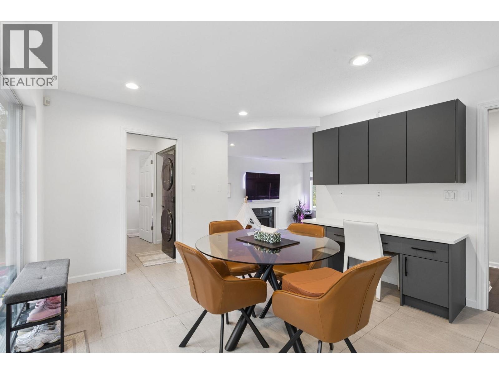 456 Montroyal Boulevard, North Vancouver, British Columbia  V7N 3E1 - Photo 15 - R3164078