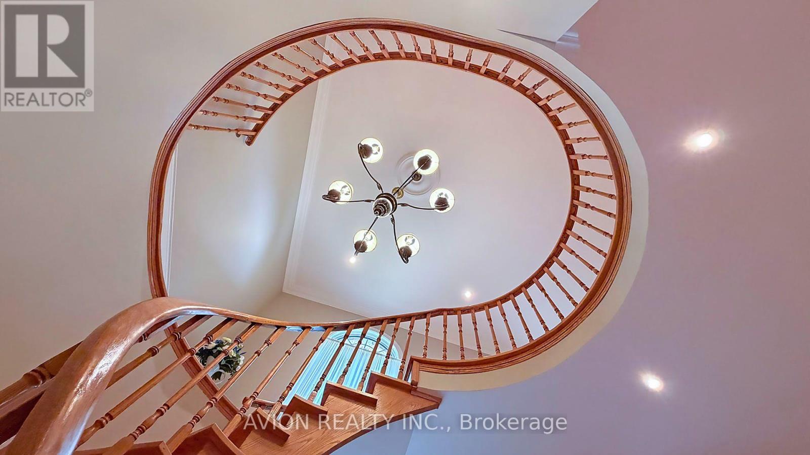 2068 Nipigon Drive, Oakville, Ontario  L6H 4G2 - Photo 19 - W13775832