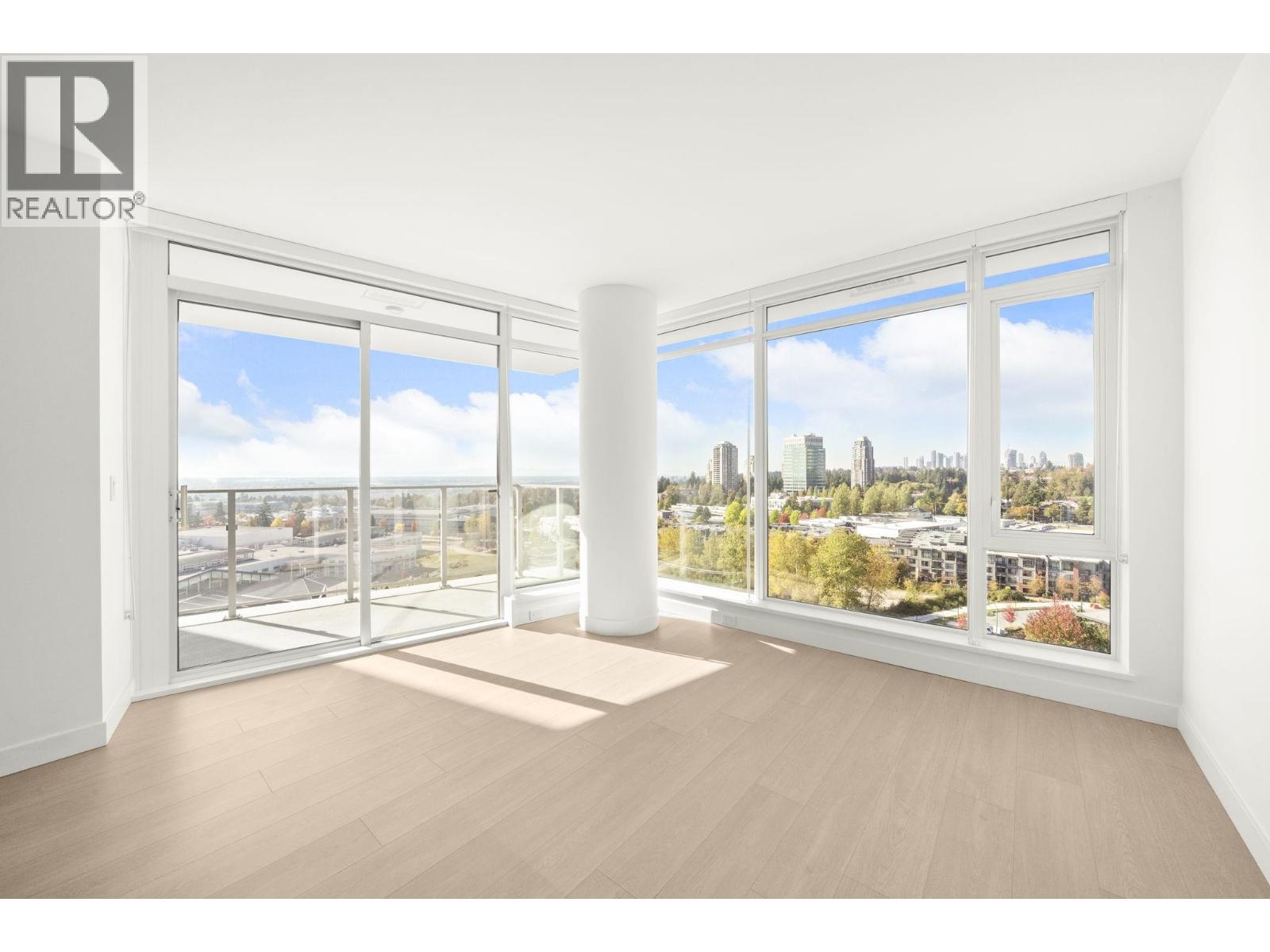 1601 7683 Park Crescent, Burnaby, British Columbia  V3N 0J4 - Photo 3 - R3162448