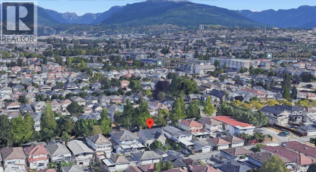 Listing Picture 16 of 23 : 2772 E 5TH AVENUE, Vancouver / 溫哥華 - 魯藝地產 Yvonne Lu Group - MLS Medallion Club Member