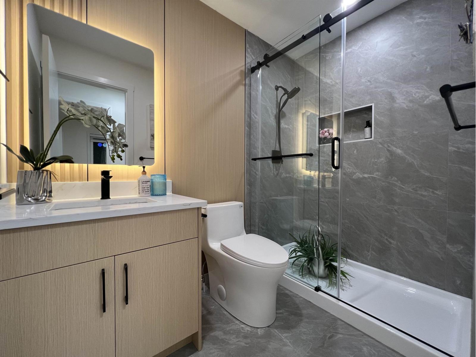 15092 19a Avenue, Surrey, British Columbia  V4A 7G8 - Photo 4 - R3164463