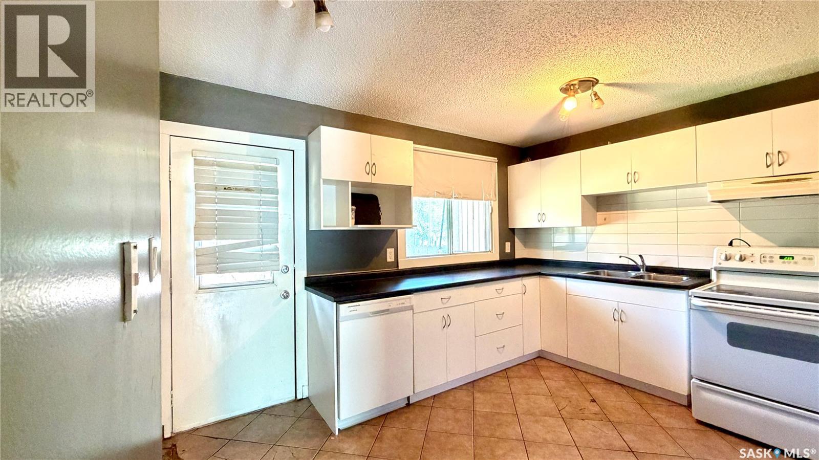 128 1128 Mckercher Drive, Saskatoon, Saskatchewan  S7H 4Y7 - Photo 11 - SK048267