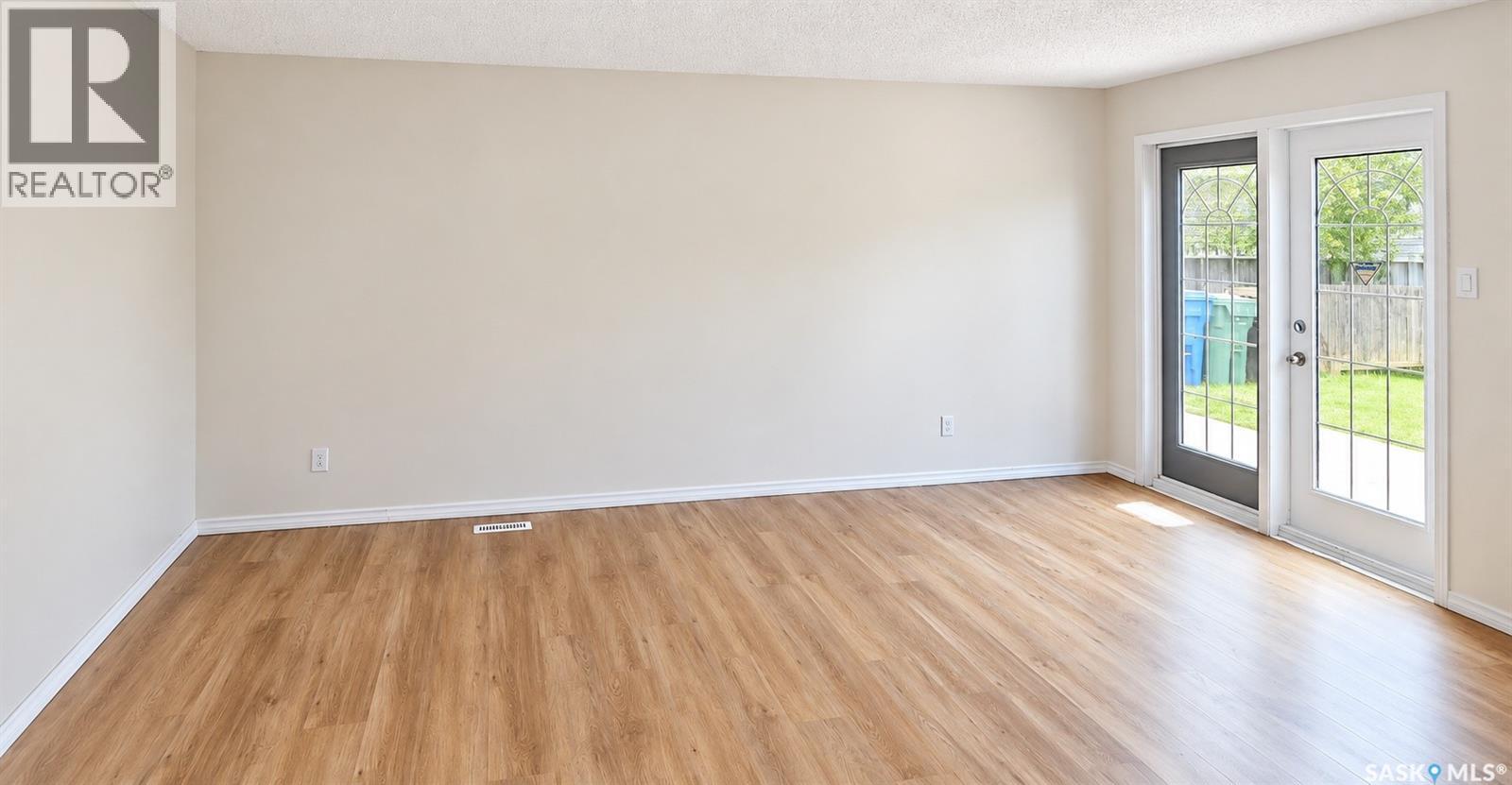 910 Devonshire Drive N, Regina, Saskatchewan  S4X 2L8 - Photo 10 - SK047657