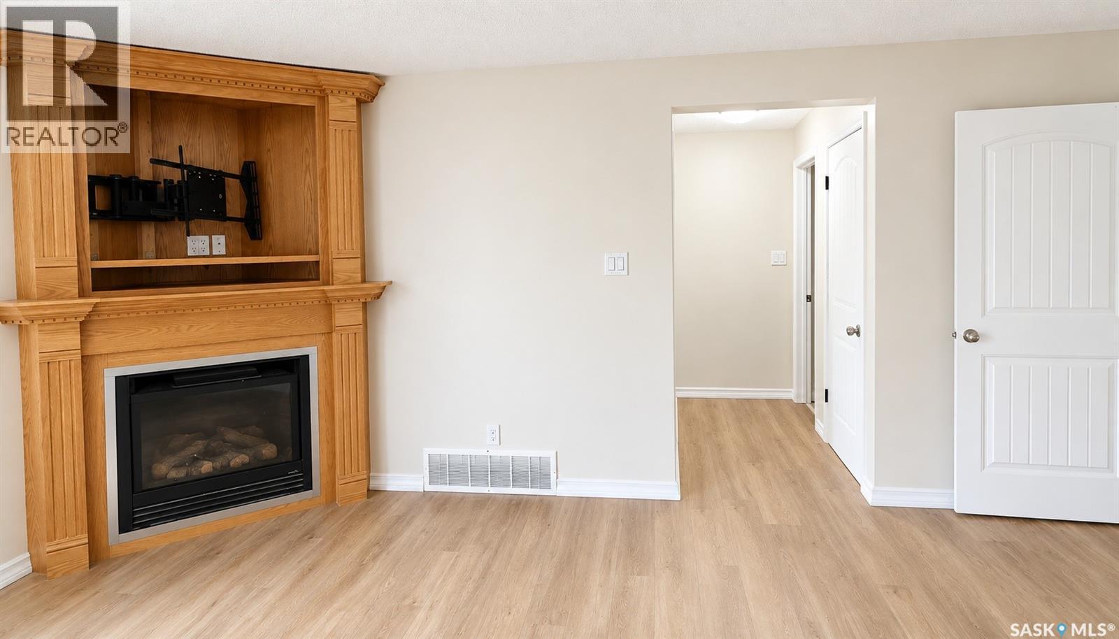 910 Devonshire Drive N, Regina, Saskatchewan  S4X 2L8 - Photo 11 - SK047657