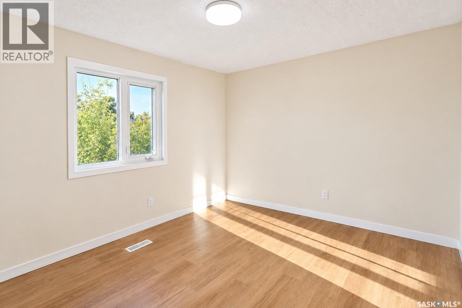 910 Devonshire Drive N, Regina, Saskatchewan  S4X 2L8 - Photo 15 - SK047657