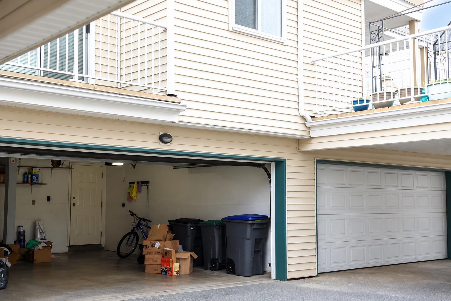 10077 156 Street, Surrey, British Columbia  V3R 4L6 - Photo 6 - R3164680