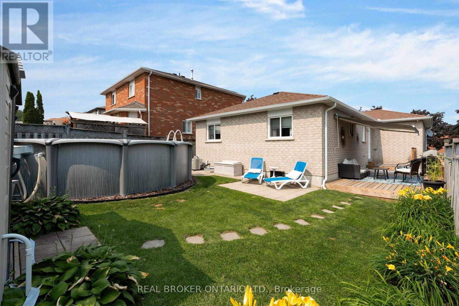 10 Wismer Avenue, Barrie, Ontario  L4N 7X8 - Photo 32 - S13589228