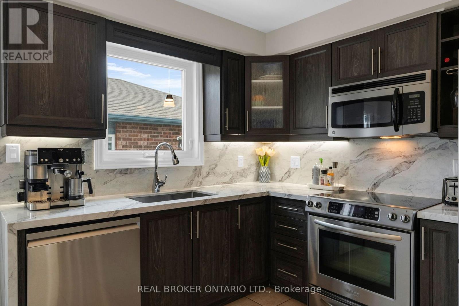 10 Wismer Avenue, Barrie, Ontario  L4N 7X8 - Photo 11 - S13589228