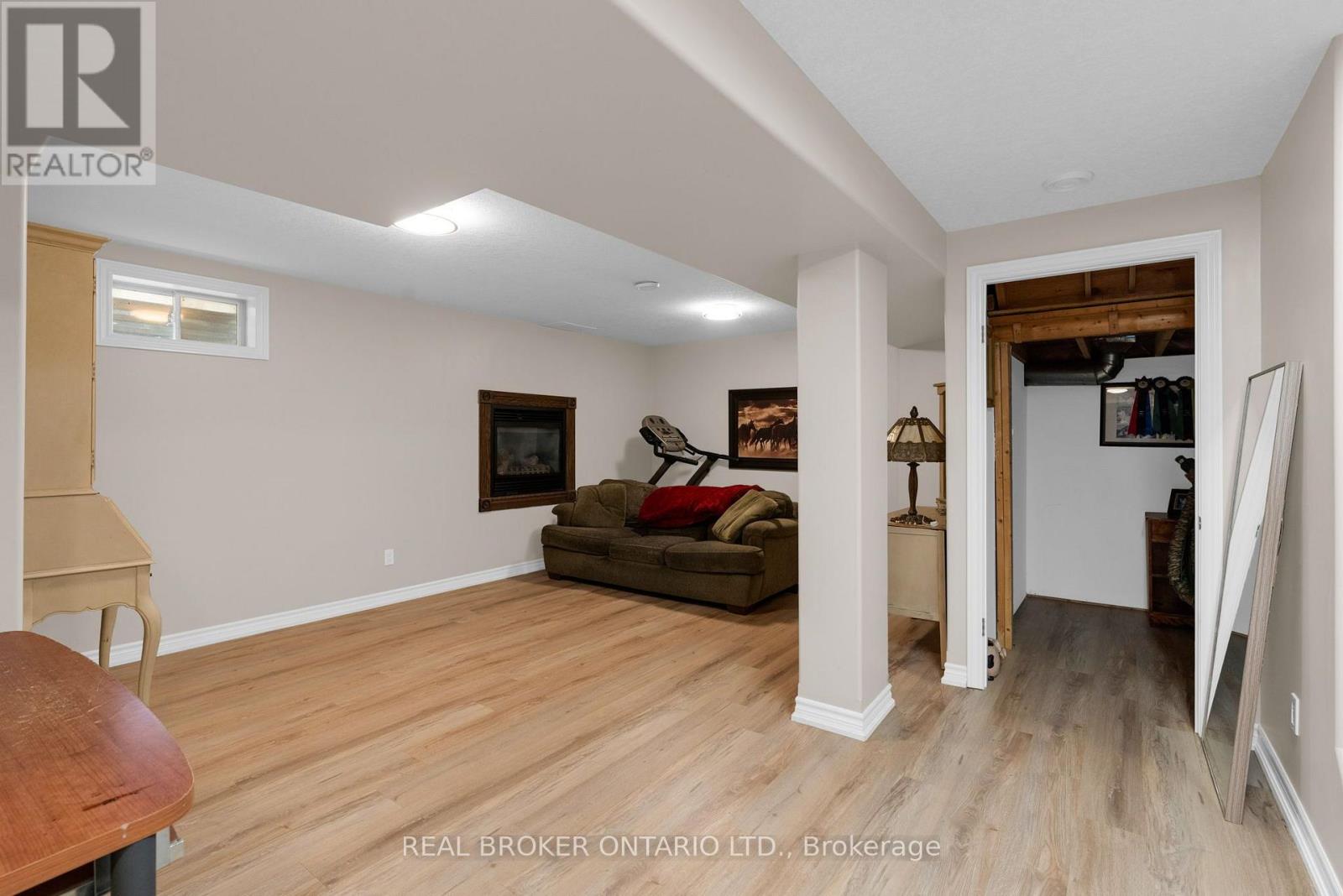 10 Wismer Avenue, Barrie, Ontario  L4N 7X8 - Photo 21 - S13589228