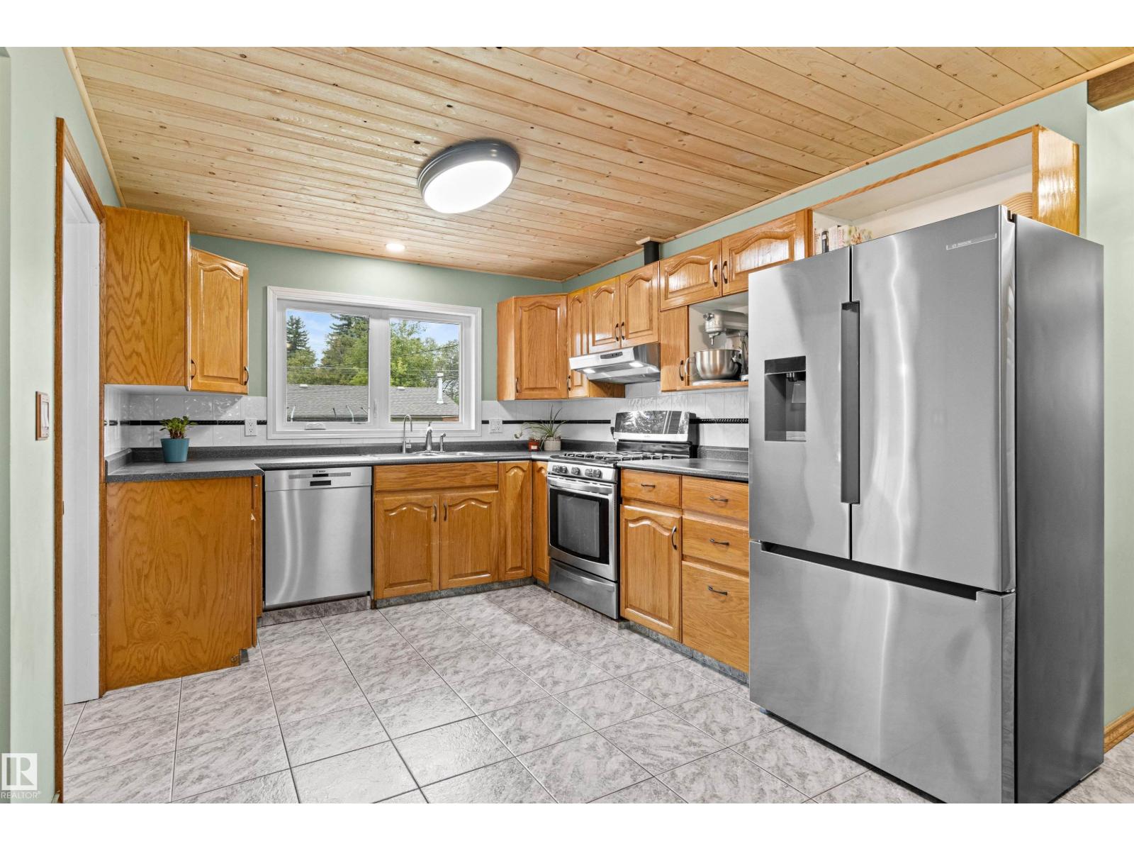 9730 154 St NW, Edmonton, Alberta  T5P 2G3 - Photo 13 - E4508400