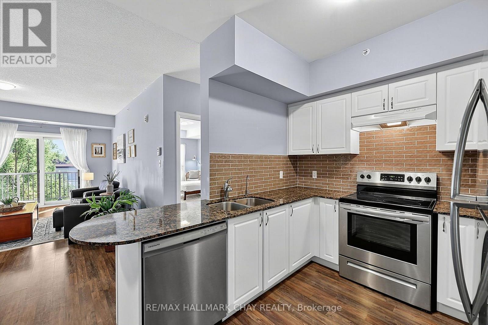 210 - 161 Wellington Street E, New Tecumseth, Ontario  L9R 0R8 - Photo 8 - N13775898