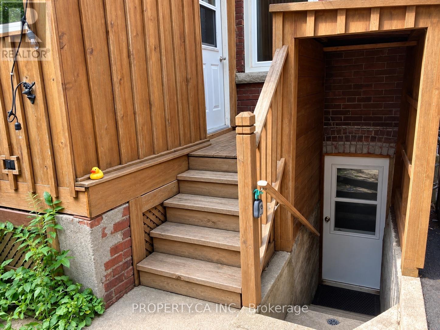 Lower Level - 83 St John Road, Toronto, Ontario  M6P 1T8 - Photo 7 - W13775856