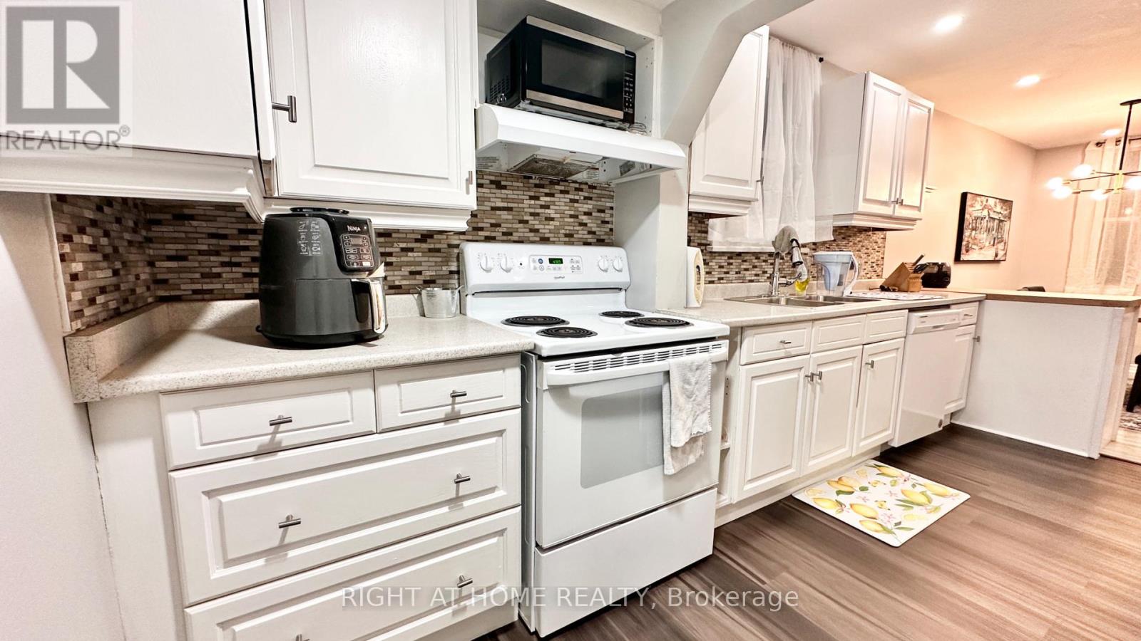 16 East Street E, St. Catharines, Ontario  L2R 3Y8 - Photo 13 - X13775868