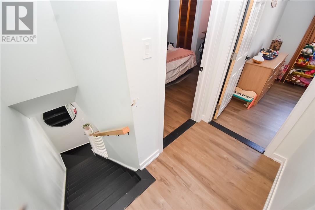 14 B Sixth Avenue photo 7