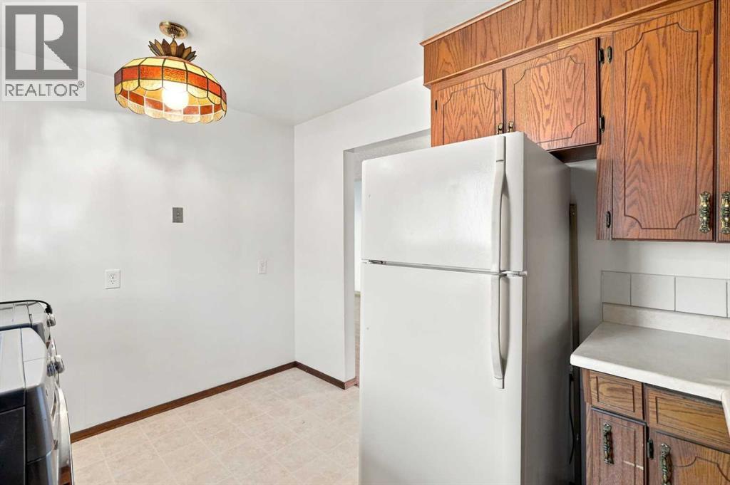 529 28 Avenue NW, Calgary, Alberta  T2M 2K9 - Photo 15 - A2344849