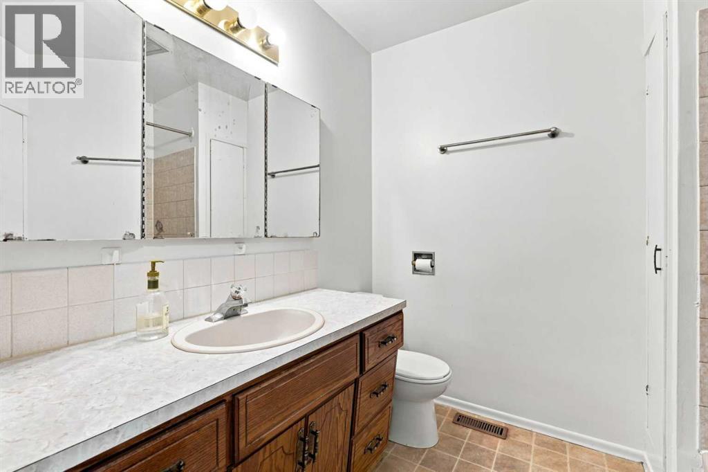 529 28 Avenue NW, Calgary, Alberta  T2M 2K9 - Photo 21 - A2344849