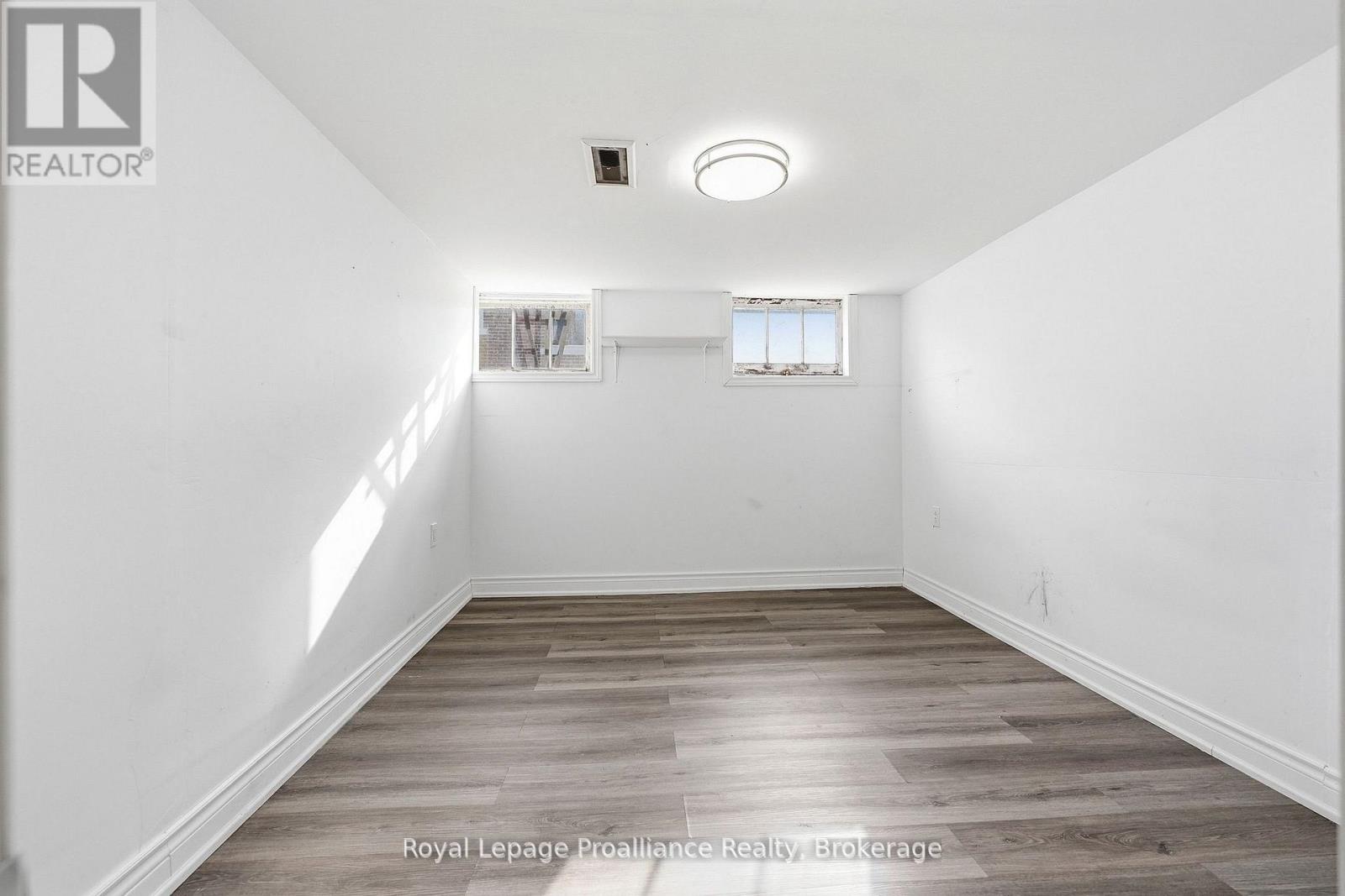 355 Bridge Street, Belleville (Thurlow Ward), Ontario  K8N 1P7 - Photo 29 - X13775902