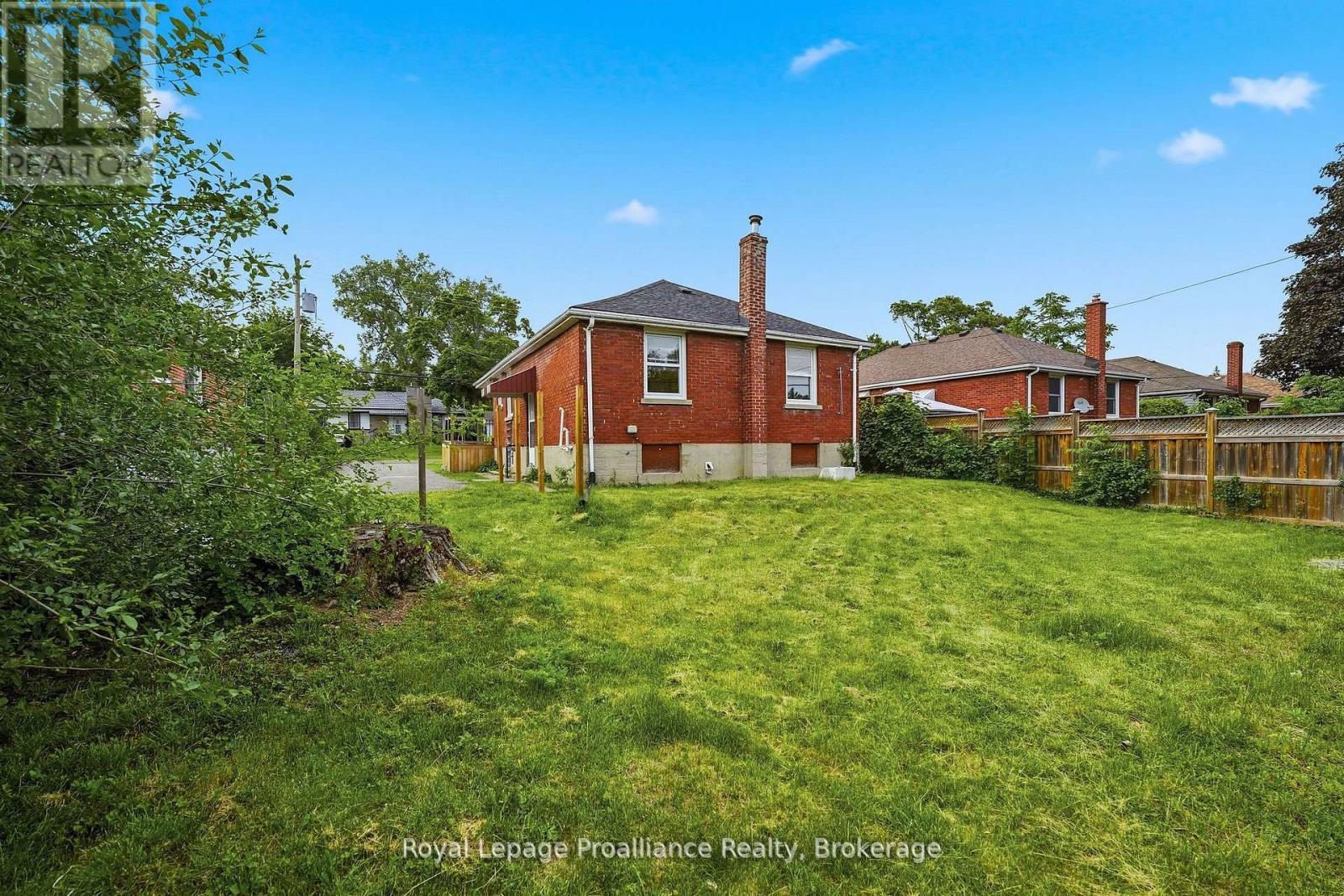 355 Bridge Street, Belleville (Thurlow Ward), Ontario  K8N 1P7 - Photo 37 - X13775902