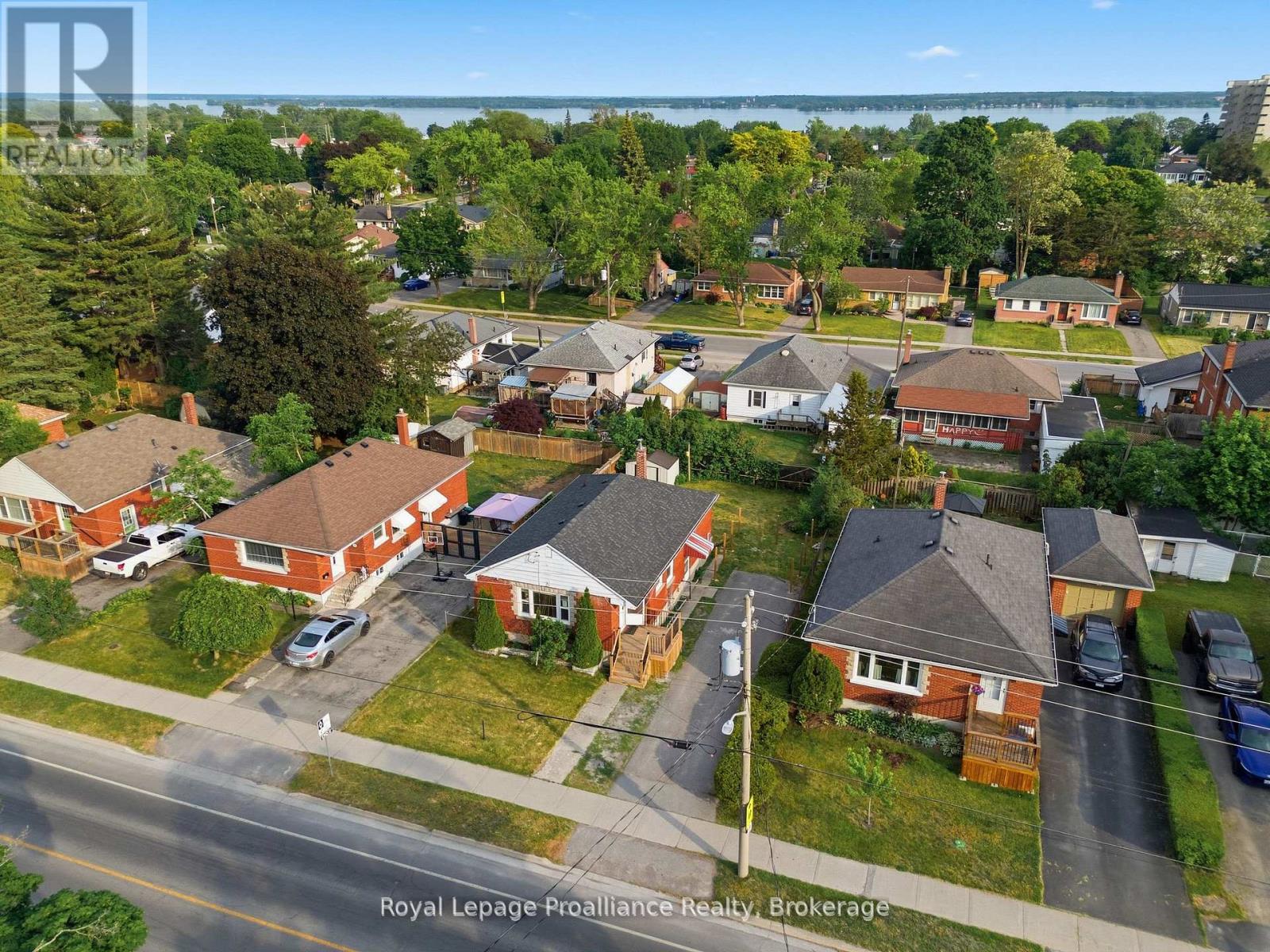 355 Bridge Street, Belleville (Thurlow Ward), Ontario  K8N 1P7 - Photo 4 - X13775902