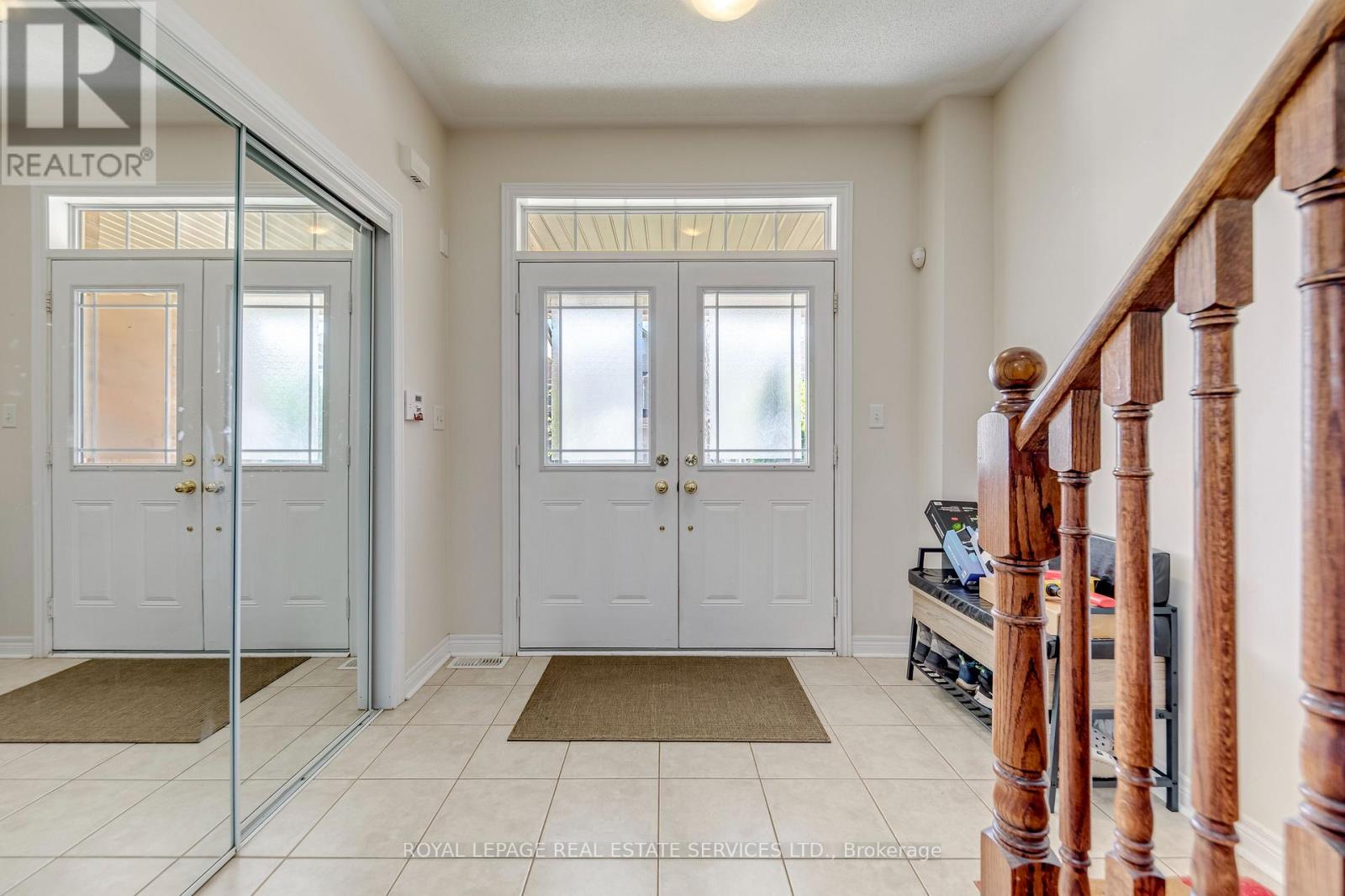 24 - 2019 Trawden Way, Oakville, Ontario  L6M 0M3 - Photo 5 - W13775918