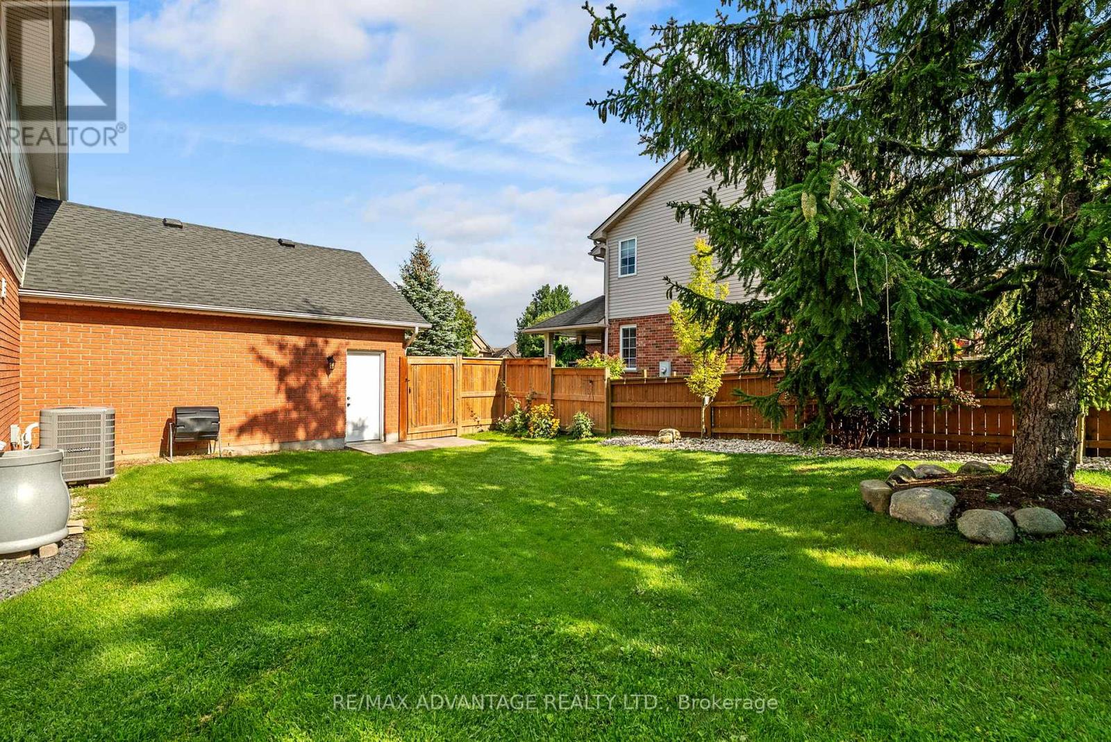 37 Calvert Lane, Middlesex Centre, Ontario  N0M 2A0 - Photo 10 - X13775940