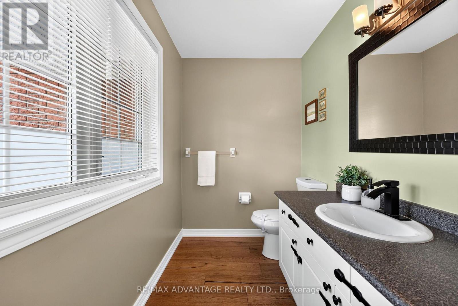 37 Calvert Lane, Middlesex Centre, Ontario  N0M 2A0 - Photo 25 - X13775940