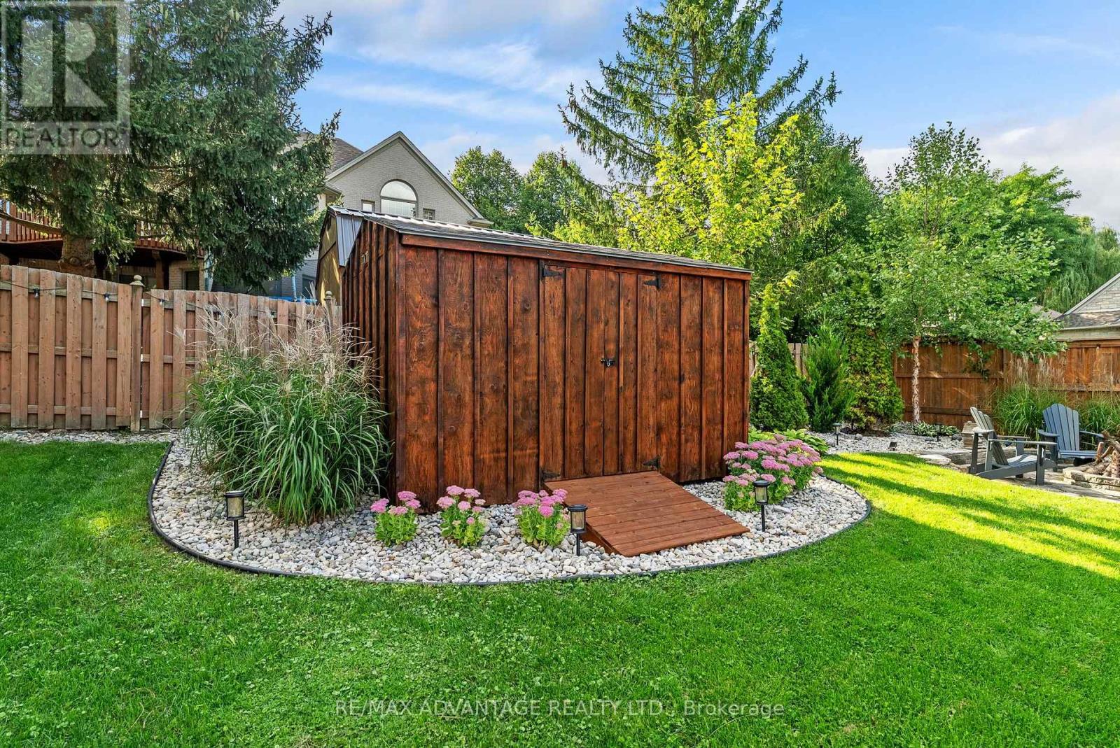 37 Calvert Lane, Middlesex Centre, Ontario  N0M 2A0 - Photo 45 - X13775940