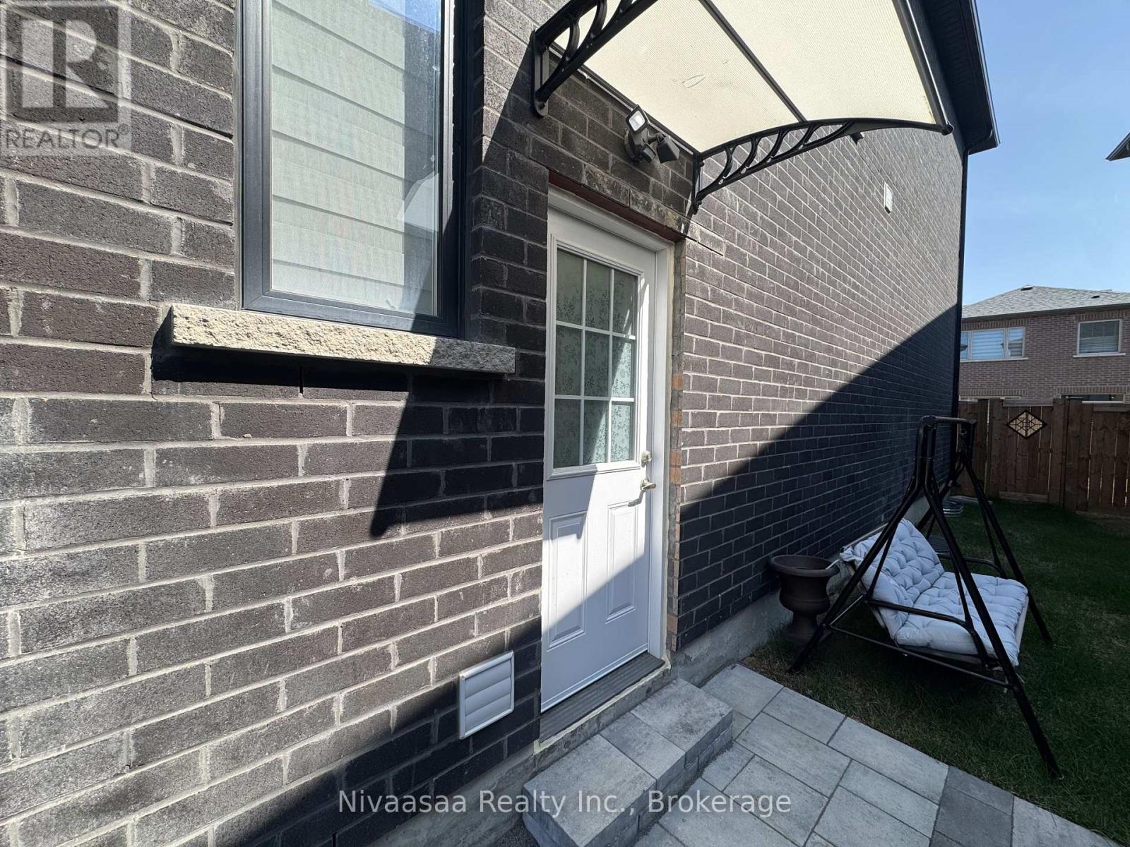 Basement - 39 Petch Avenue, Caledon, Ontario  L7C 4J8 - Photo 2 - W13775958
