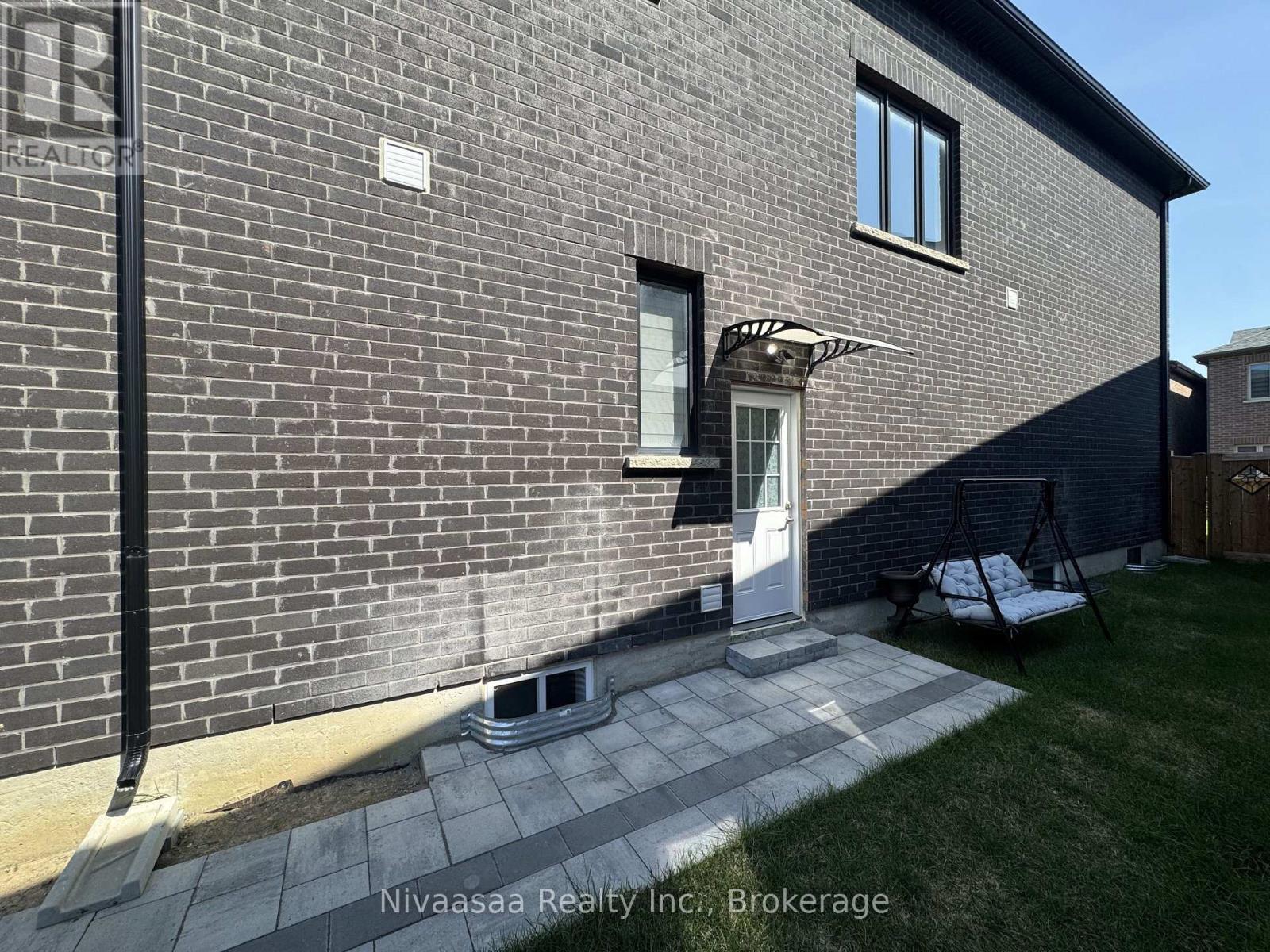 Basement - 39 Petch Avenue, Caledon, Ontario  L7C 4J8 - Photo 3 - W13775958