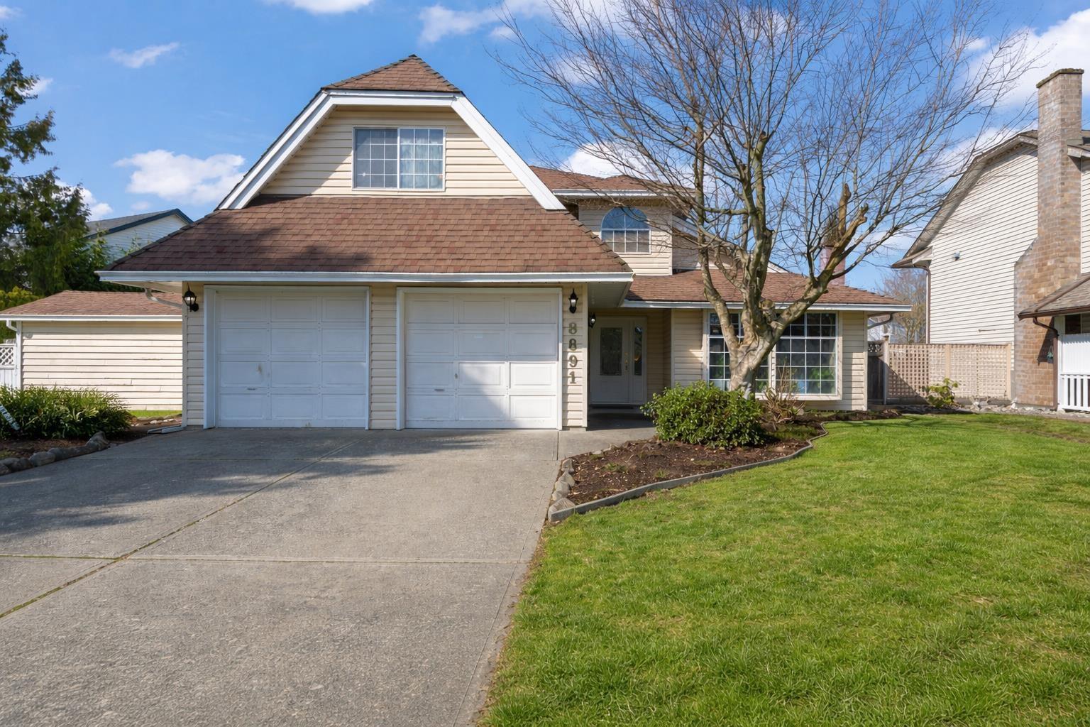 8891 157 STREET, surrey, British Columbia