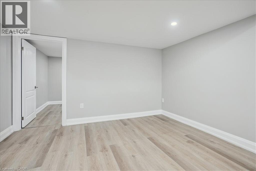 2141 Cleaver Avenue Unit# Lower, Burlington, Ontario  L7M 3R1 - Photo 11 - 40862186