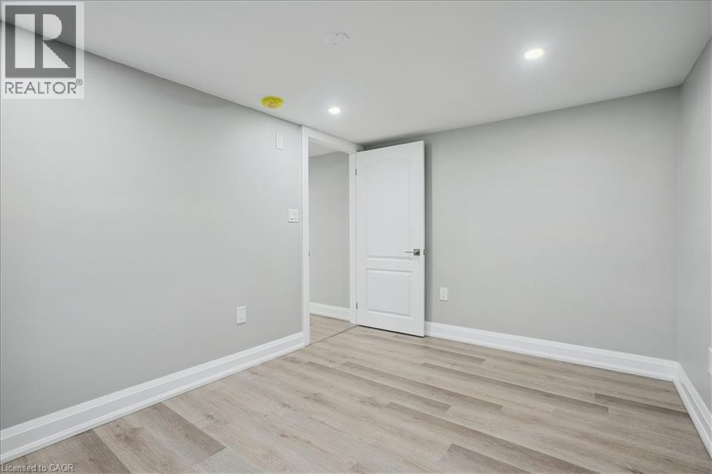 2141 Cleaver Avenue Unit# Lower, Burlington, Ontario  L7M 3R1 - Photo 20 - 40862186