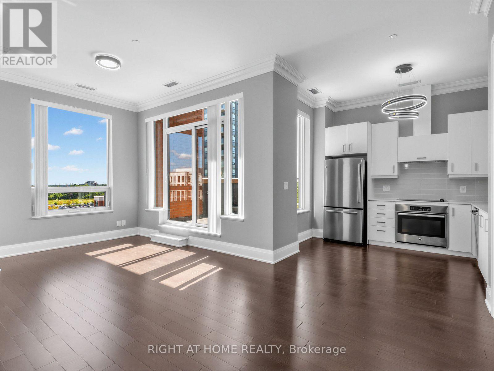 PH16 - 28 UPTOWN DRIVE, Markham, Ontario