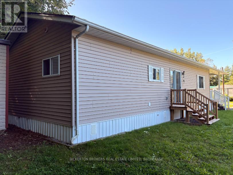 5 Pine Ridge Village - Hwy 32 Highway, Leeds And The Thousand Islands, Ontario  K0H 2N0 - Photo 24 - X13776006