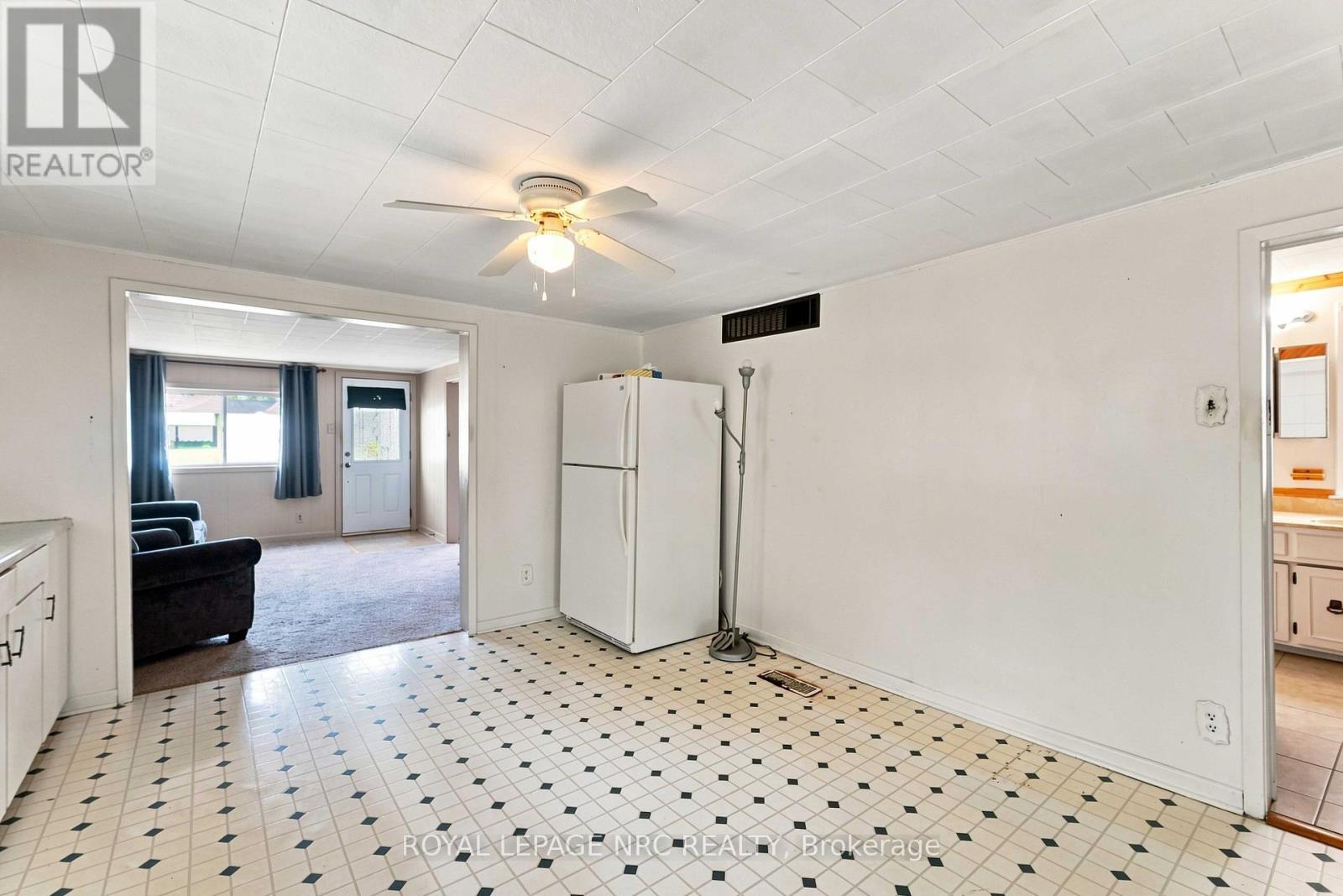 4610 Bridge Street, Niagara Falls, Ontario  L2E 2R8 - Photo 14 - X13775988