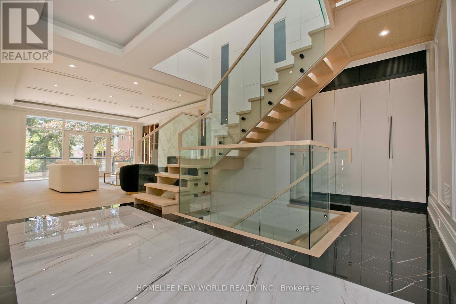 47 Tournament Drive, Toronto, Ontario  M2P 1K2 - Photo 7 - C13775994