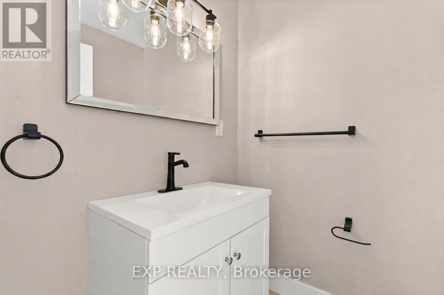 780 Oxford Street, Oshawa, Ontario  L1J 3W1 - Photo 10 - E13776032