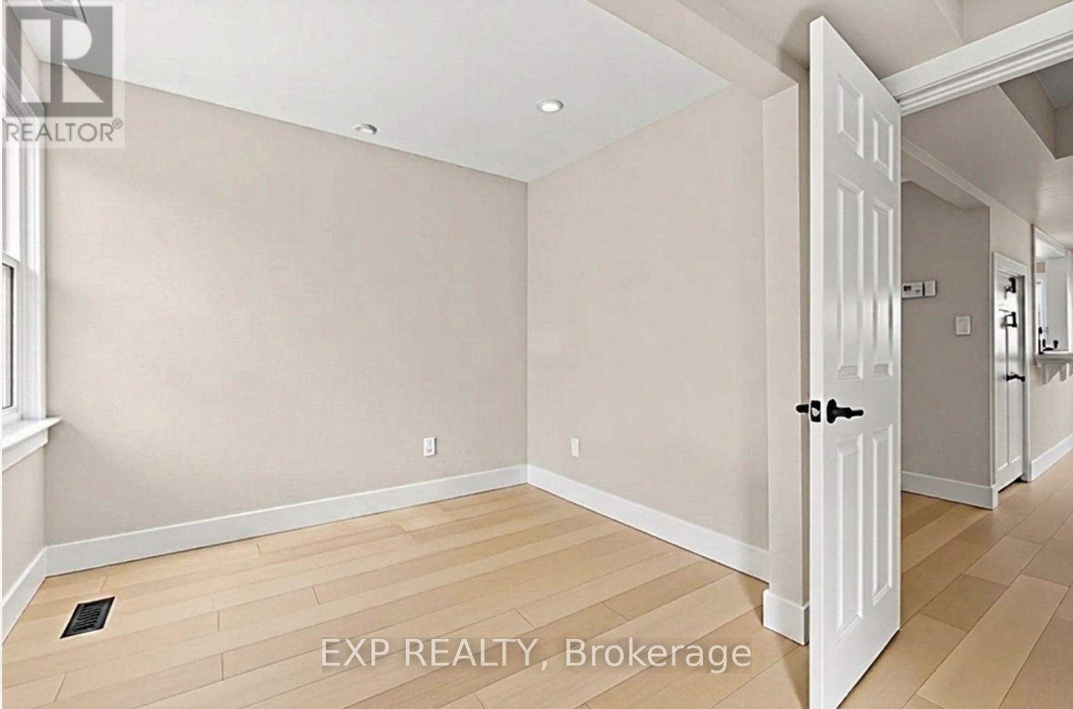 780 Oxford Street, Oshawa, Ontario  L1J 3W1 - Photo 8 - E13776032