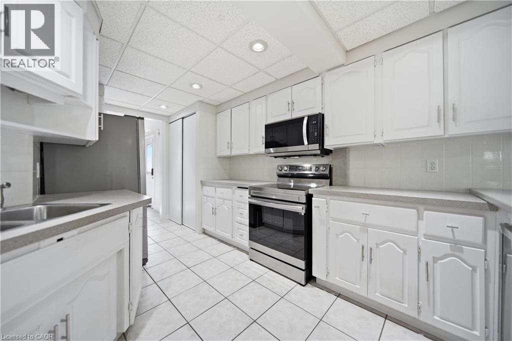 35 Perth Road, Kitchener, Ontario  N2M 3G6 - Photo 8 - 40857672