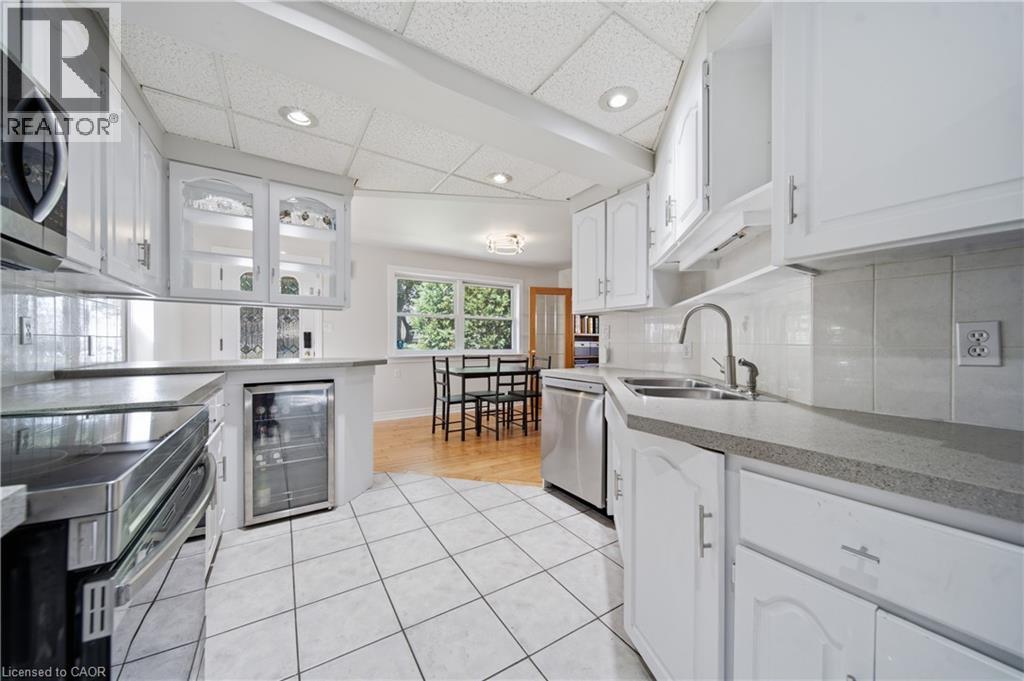 35 Perth Road, Kitchener, Ontario  N2M 3G6 - Photo 10 - 40857672