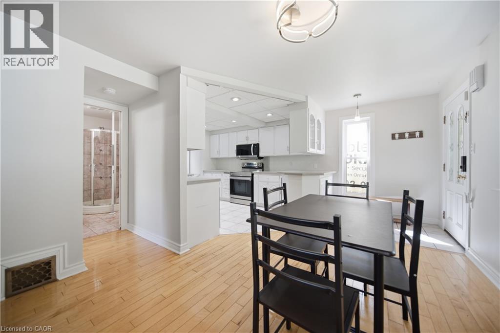 35 Perth Road, Kitchener, Ontario  N2M 3G6 - Photo 5 - 40857672