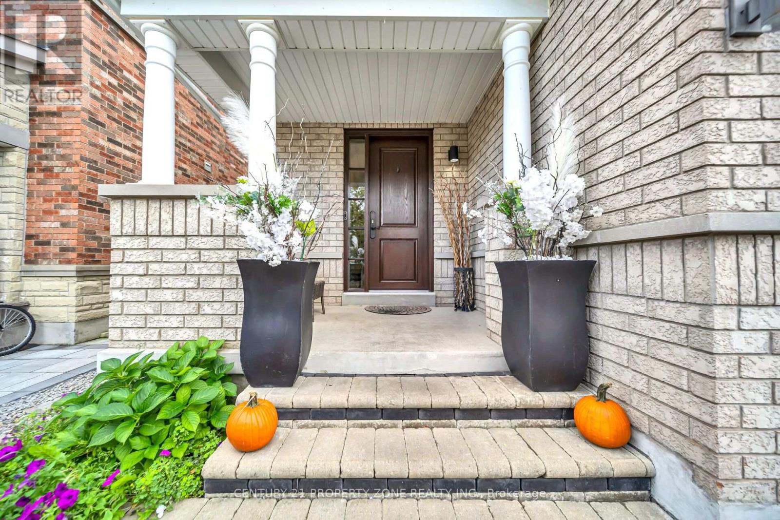 169 Downy Emerald Drive, Bradford West Gwillimbury, Ontario  L3Z 0E6 - Photo 3 - N13766296